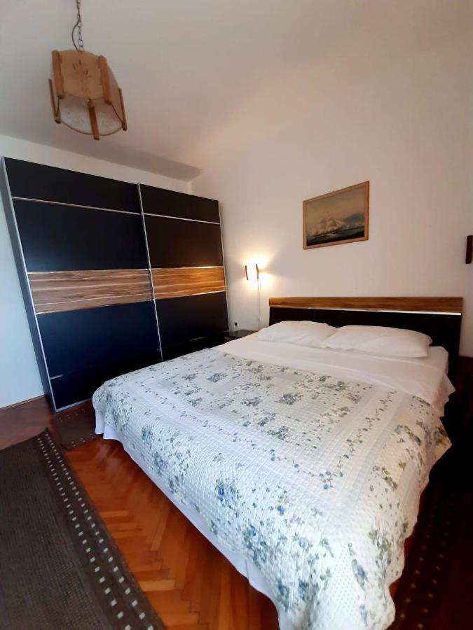 Apartment Riko - Accomodation "With" The Adriatic Sea Kampor Extérieur photo