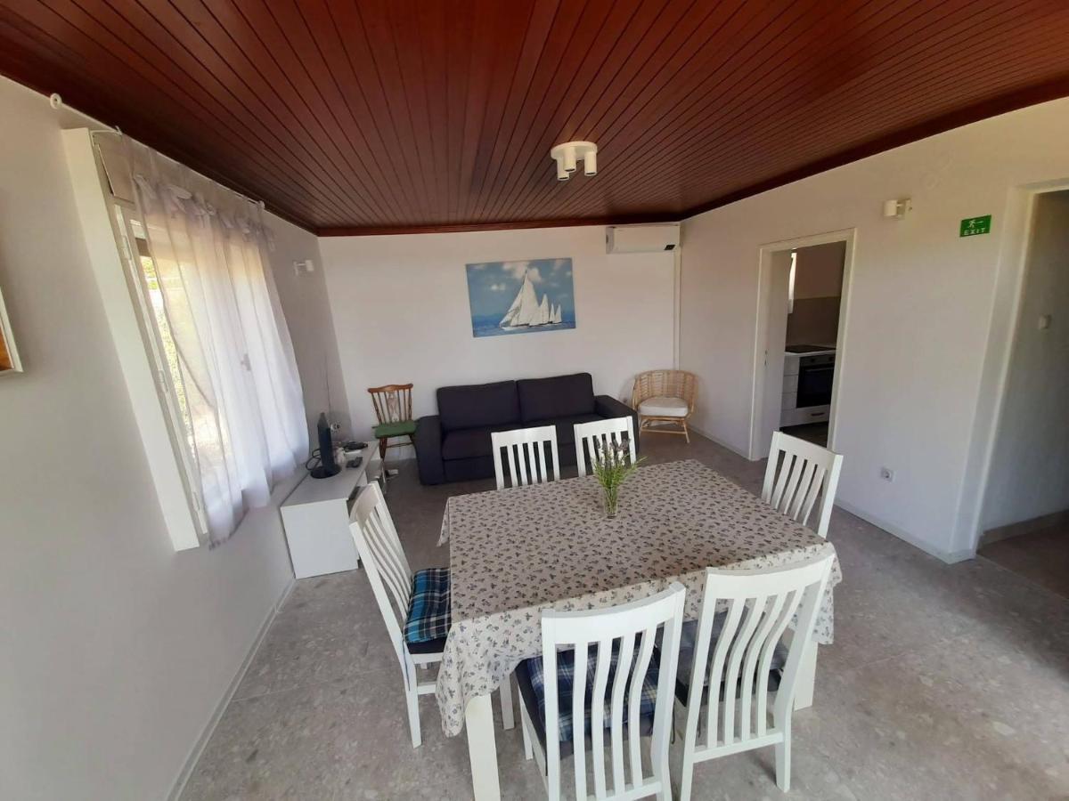 Apartment Riko - Accomodation "With" The Adriatic Sea Kampor Extérieur photo
